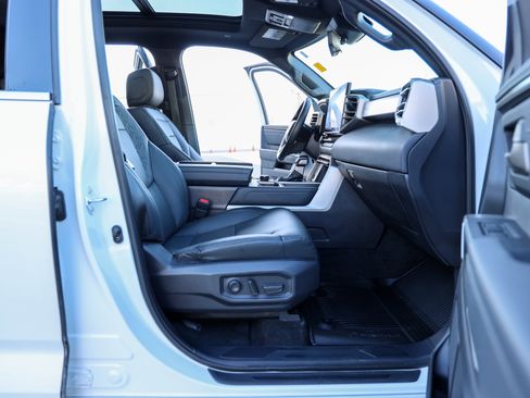 Used 2025 Toyota Tundra Limited image 46