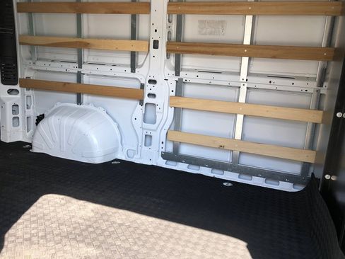Used 2025 RAM ProMaster 2500 w/ U-Haul Equipment Group FWD image 22