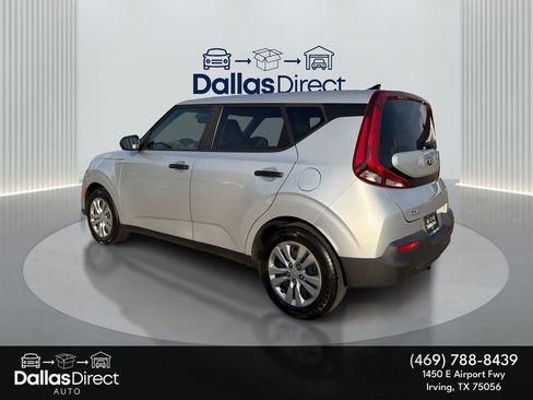 Used 2020 Kia Soul LX image 8