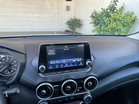 Used 2025 Nissan Sentra SV FWD image 20