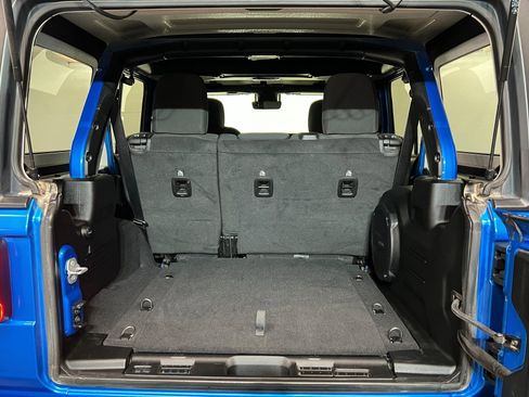 Used 2022 Jeep Wrangler Unlimited Rubicon w/ LED Lighting Group image 23