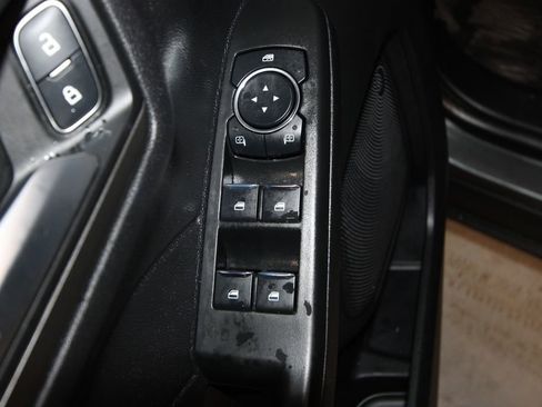 Used 2025 Ford Escape SE FWD image 6