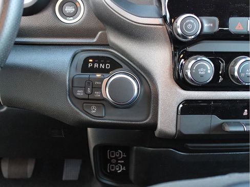 New 2026 RAM 1500 Express AWD/4WD image 19