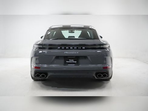Certified 2025 Porsche Panamera 4 image 11