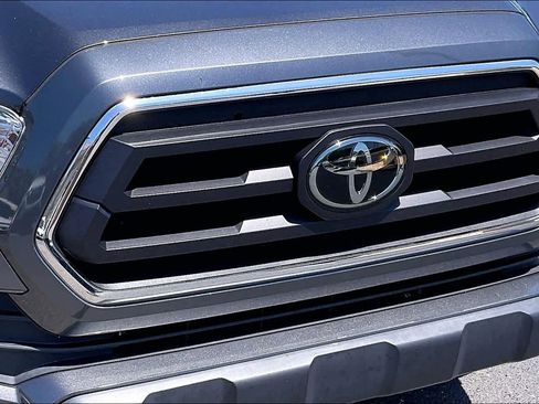 Used 2021 Toyota Tacoma SR5 RWD image 29