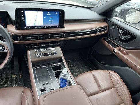 Used 2025 Lincoln Aviator Reserve w/ Illumination Package image 15