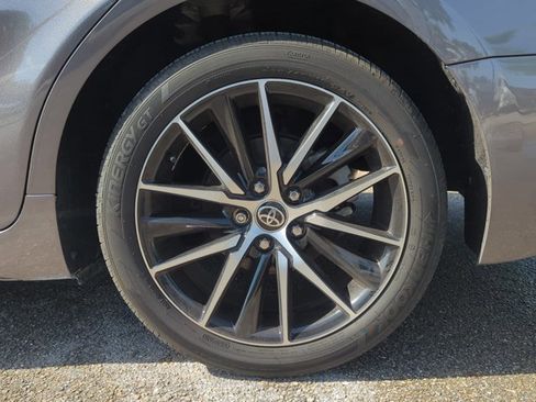 Used 2023 Toyota Camry SE image 9