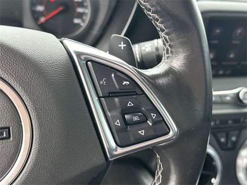 Used 2021 Chevrolet Camaro LT image 15