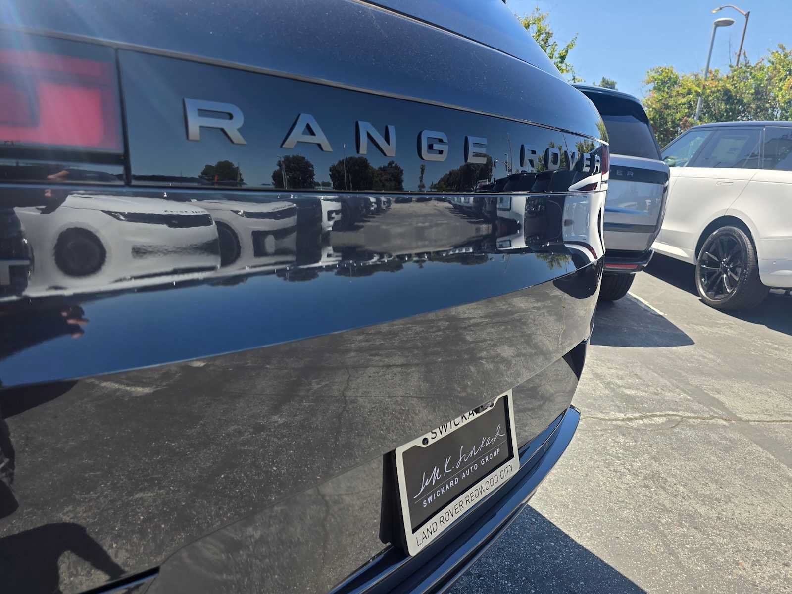 New 2026 Land Rover Range Rover Sport Dynamic SE AWD/4WD image 13