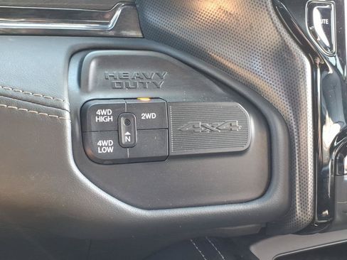 Used 2022 RAM 3500 Limited AWD/4WD image 28