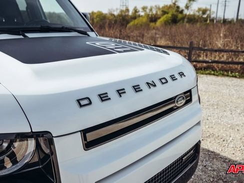 Used 2022 Land Rover Defender 110 X-Dynamic HSE image 25