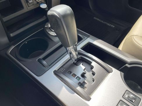 Used 2019 Toyota 4Runner SR5 Premium AWD/4WD image 30