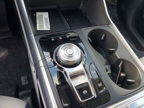 New 2026 Kia Carnival EX FWD image 20