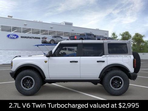 New 2026 Ford Bronco Badlands image 3