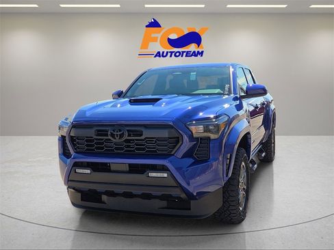 New 2025 Toyota Tacoma TRD Sport image 1