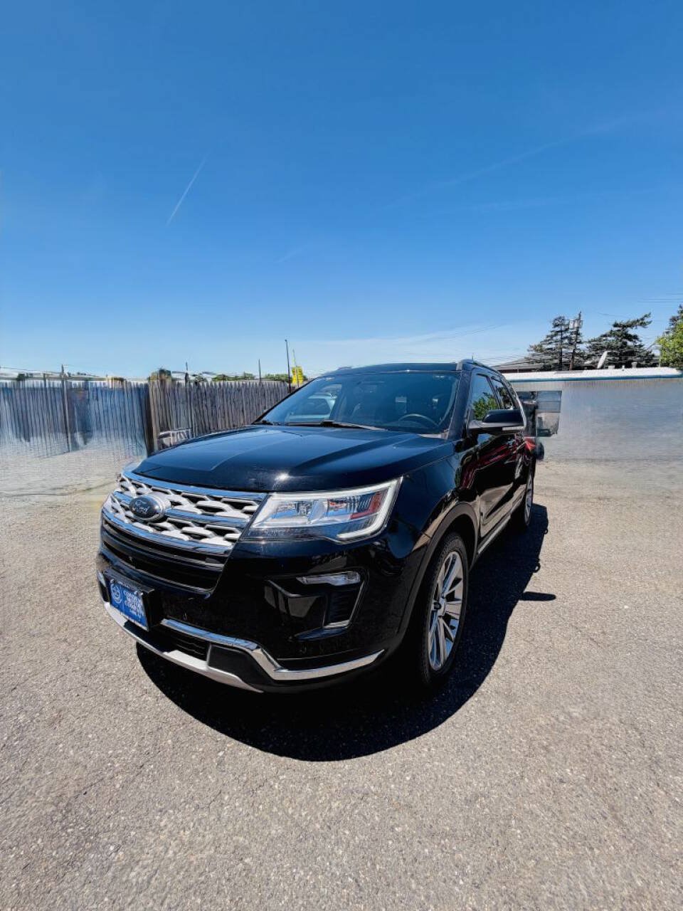 Used 2018 Ford Explorer Limited AWD/4WD image 1