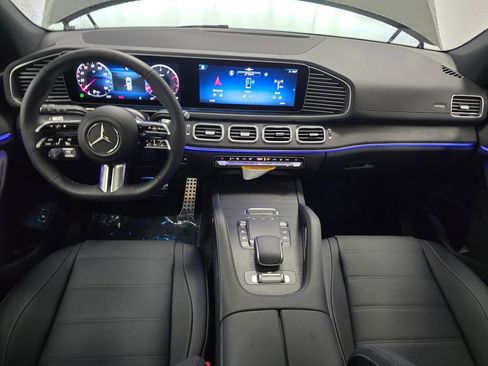 New 2026 Mercedes-Benz GLS 450 4MATIC image 18