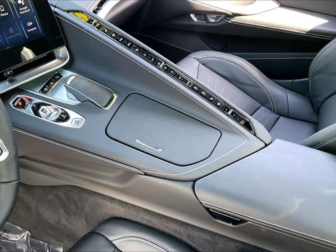 Used 2025 Chevrolet Corvette Z06 image 18