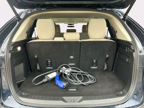 Used 2024 MAZDA CX-90 Plug-In Hybrid w/ Preferred image 17