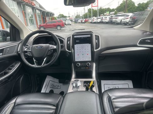 Used 2024 Ford Edge SEL w/ Convenience Package AWD/4WD image 12