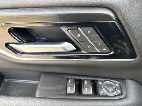 New 2026 GMC Yukon Denali w/ Sun & Power Step Package AWD/4WD image 15