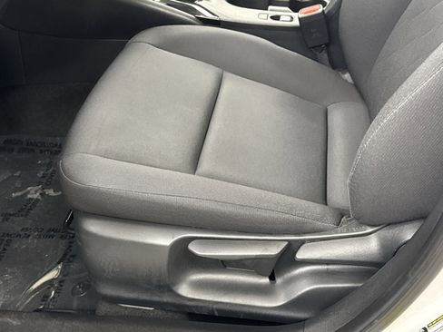 Used 2024 Toyota Corolla LE FWD image 26