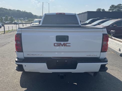Used 2017 GMC Sierra 3500 Denali w/ Duramax Plus Package RWD image 6