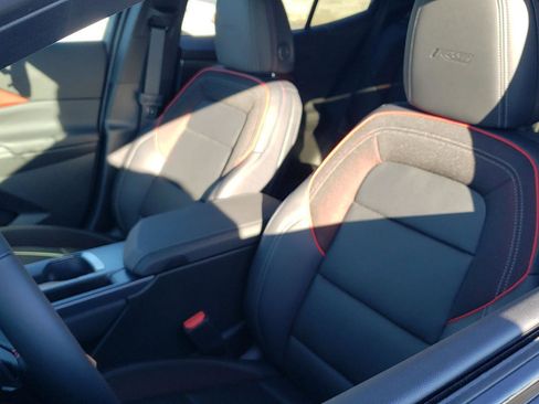 New 2025 Chevrolet Equinox EV RS w/ Convenience Package II image 32