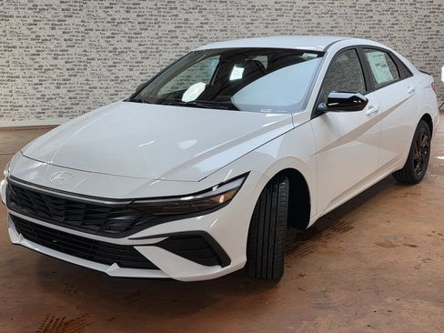 New 2026 Hyundai Elantra Sport w/ Cargo Package image 4