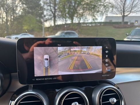 Used 2022 Mercedes-Benz GLC 300 image 21