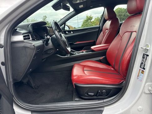 Used 2023 Kia K5 GT-Line image 10