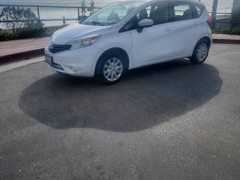Used 2016 Nissan Versa Note SV FWD image 15