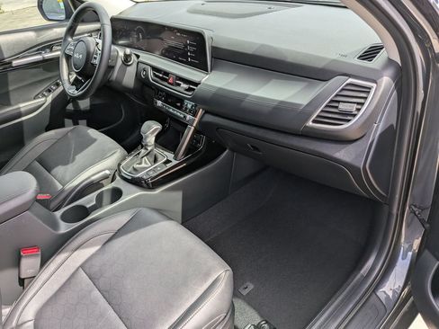 Certified 2026 Kia Seltos EX w/ EX Sunroof Package FWD image 13