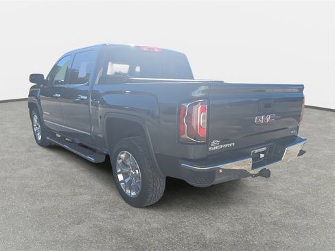 Used 2018 GMC Sierra 1500 SLT image 7