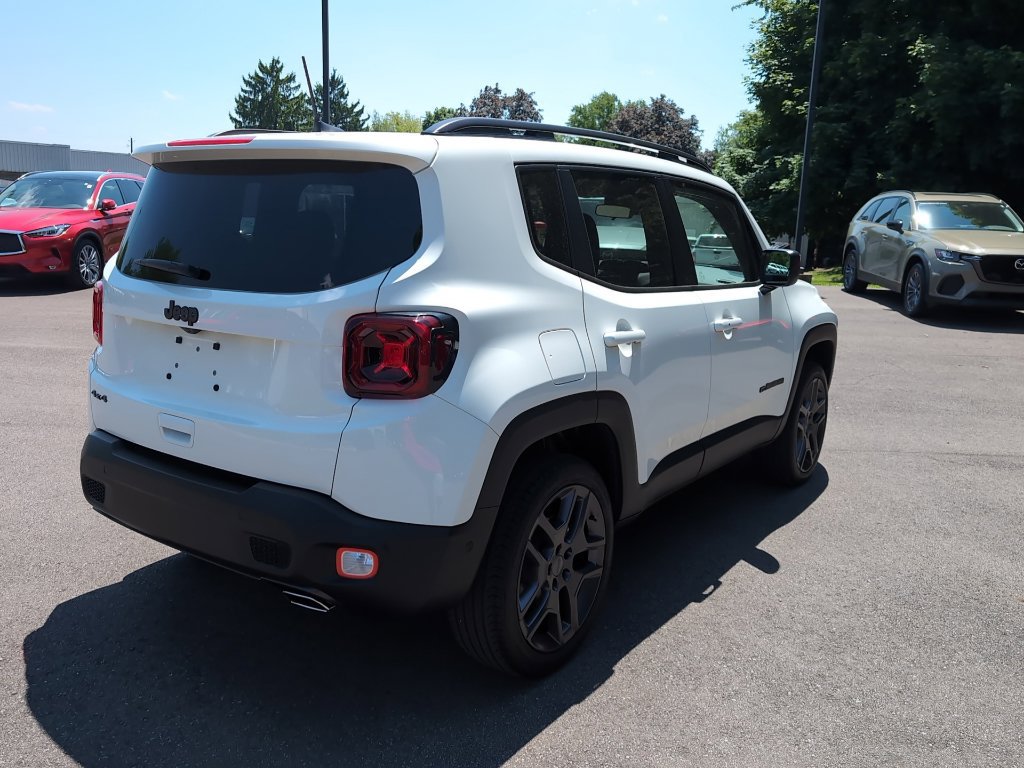 Used 2021 Jeep Renegade Latitude w/ Luxury Group II AWD/4WD image 5