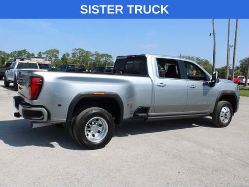 Used 2024 GMC Sierra 3500 Denali w/ Denali Reserve Package image 14