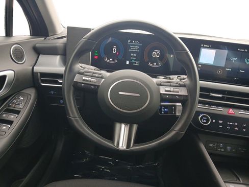 Used 2025 Hyundai Sonata SEL image 12