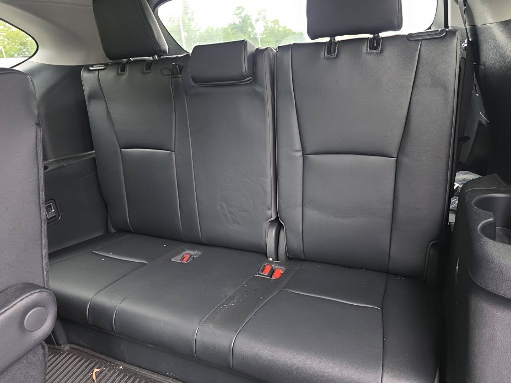 Used 2023 Toyota Highlander XLE AWD/4WD image 30