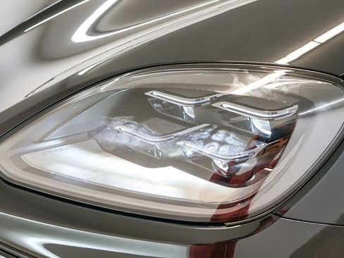 New 2026 Porsche Cayenne S AWD/4WD image 15
