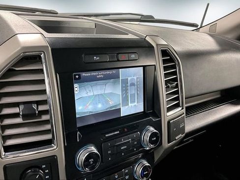Used 2016 Ford F150 Lariat w/ Equipment Group 502A Luxury AWD/4WD image 17