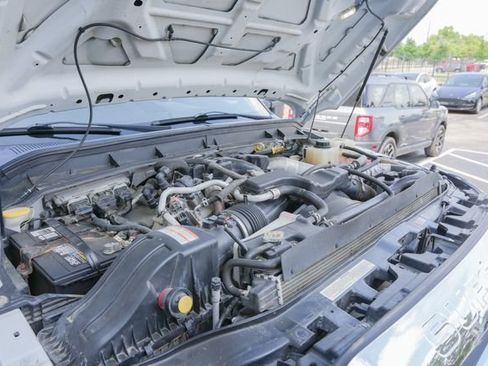 Used 2015 Ford F250 Lariat w/ Lariat Ultimate Package AWD/4WD image 32