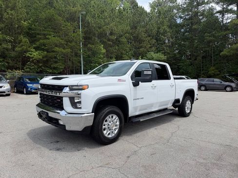 Used 2023 Chevrolet Silverado 2500 LT w/ Convenience Package AWD/4WD image 3