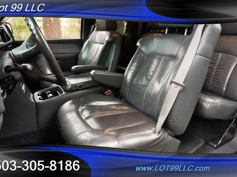 Used 2000 Chevrolet Silverado 2500 LT w/ Firm Ride Suspension Pkg image 2