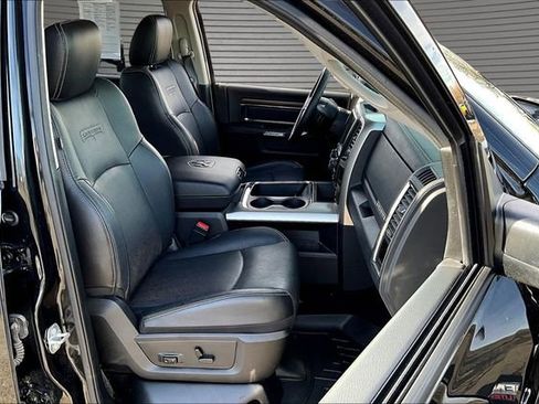 Used 2016 RAM 1500 Laramie w/ Convenience Group image 29