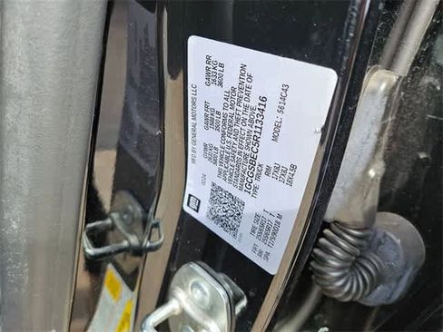 Used 2024 Chevrolet Colorado W/T image 32