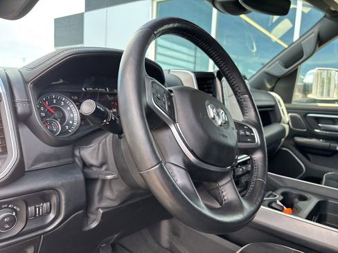 Used 2020 RAM 1500 Laramie AWD/4WD image 7