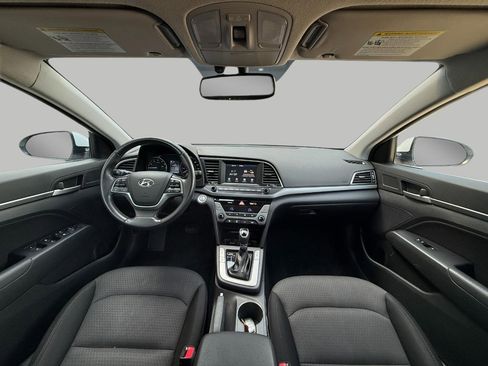 Used 2018 Hyundai Elantra Value Edition w/ Cargo Package FWD image 5