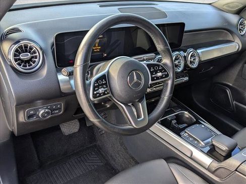 Used 2021 Mercedes-Benz GLB 250 image 10