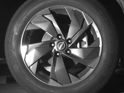 Used 2025 Nissan Rogue SV image 13