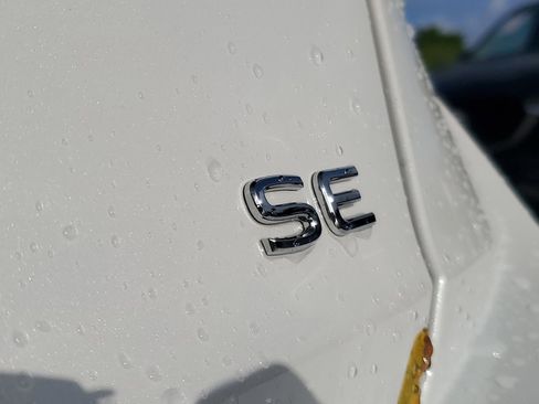 Used 2025 Volkswagen Jetta SE image 7